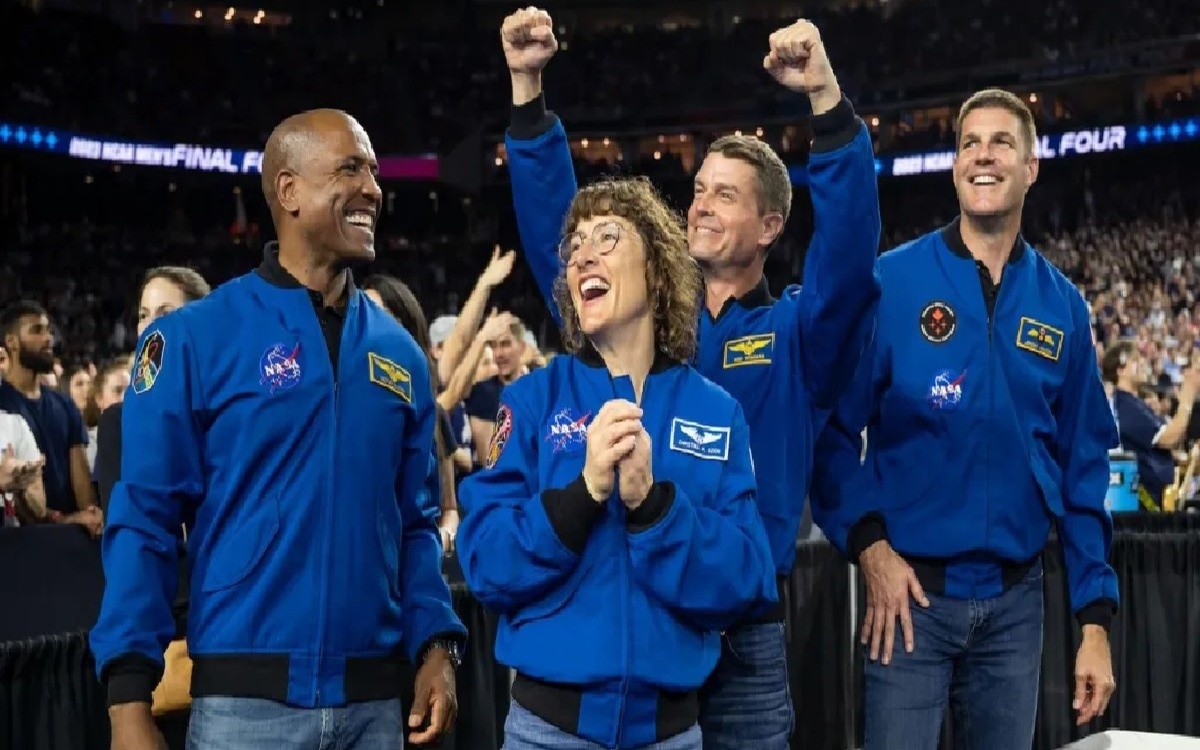 Полет на Луну спустя 50 лет: кто в экипаже миссии Artemis II