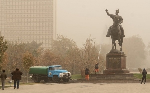 Узбекистан разрешит «удаленку» госслужащим при загрязнении воздуха