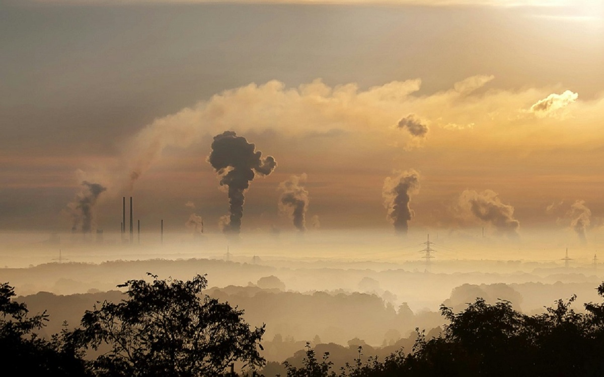 Сразу в 13 городах Казахстана прогнозируют повышенное загрязнение воздуха