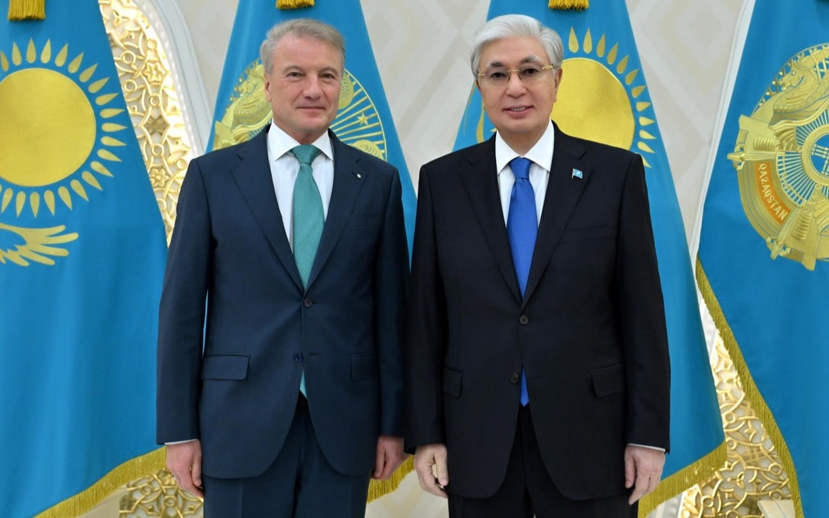 Касым-Жомарт-Токаев-принял-председателя-правления-Сбербанка-Германа-Грефа