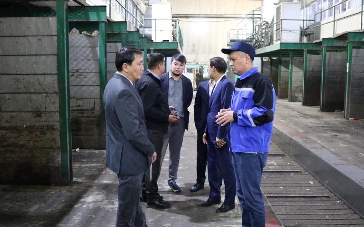 Единую систему мониторинга по вывозу отходов внедрят в Алматы