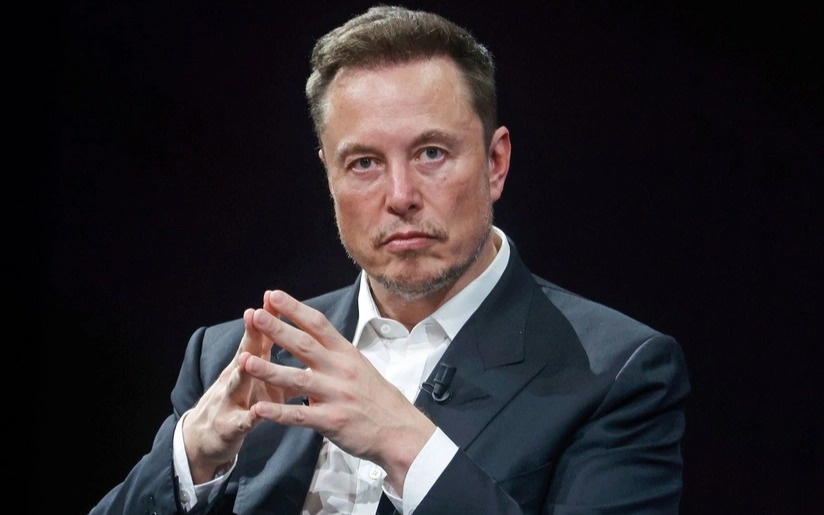 SpaceX Илона Маска готовится к IPO с оценкой более 1 триллиона долларов