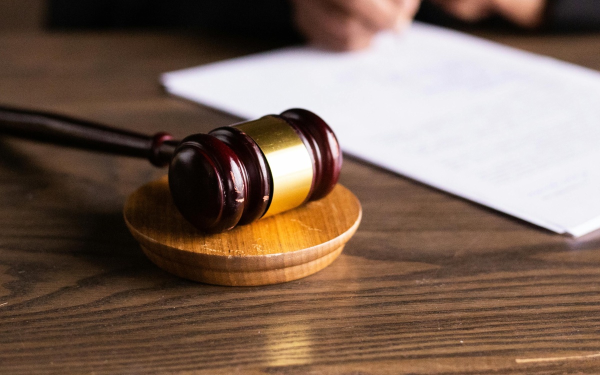 Напавших на пенсионера в Караганде подростков приговорили к срокам