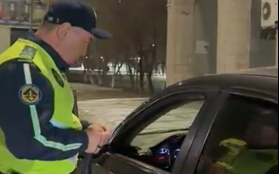 Свыше 800 нарушений выявили за сутки на дорогах Карагандинской области