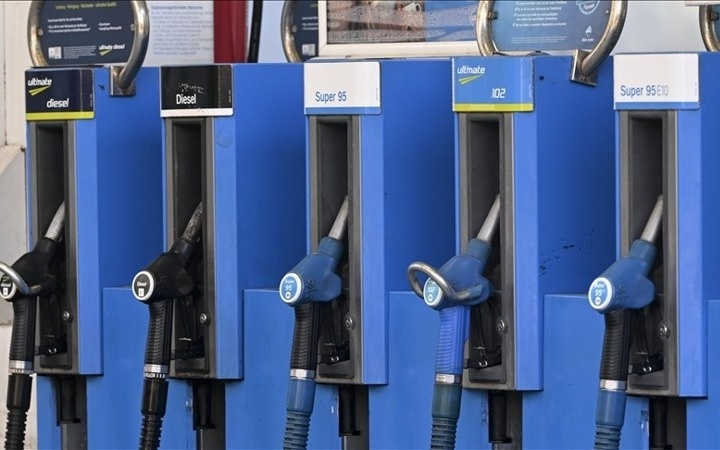 ЕС призвали ввести налог на сверхприбыль энергокомпаний на фоне подорожания топлива