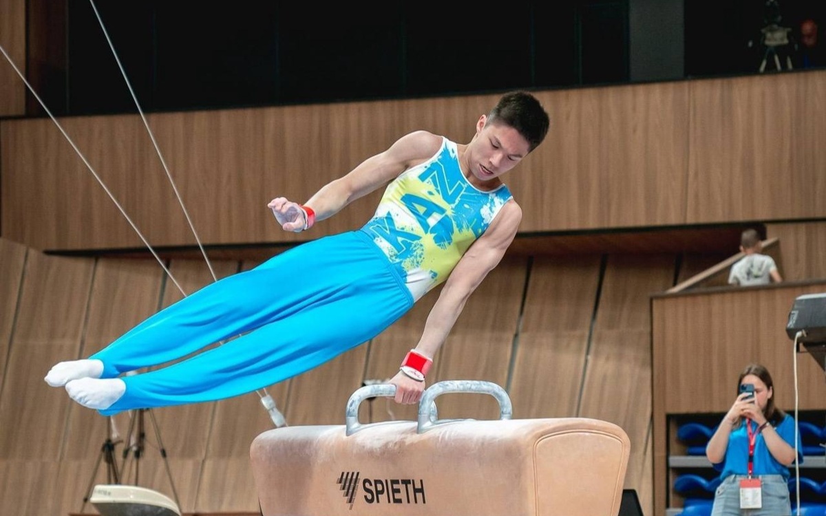 Казахстанские гимнасты взяли серебро и бронзу на этапе Кубка мира в Каире