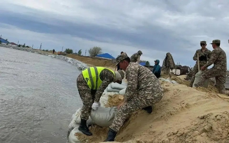 Прорыв плотины «Шоптыколь» произошел в Акмолинской области