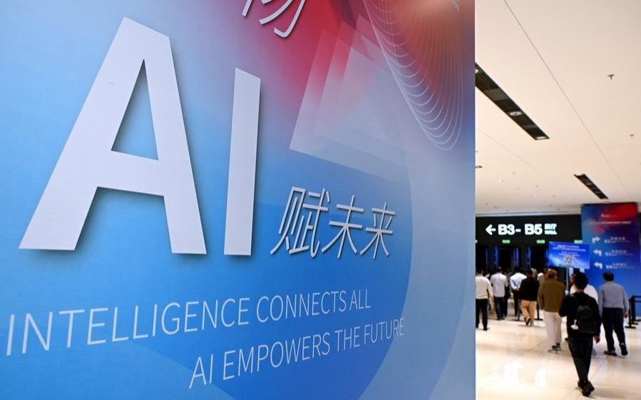 Китай планирует развивать онлайн-торговлю с помощью ИИ