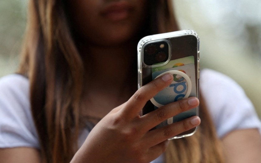 Греция запретит соцсети для детей младше 15 лет