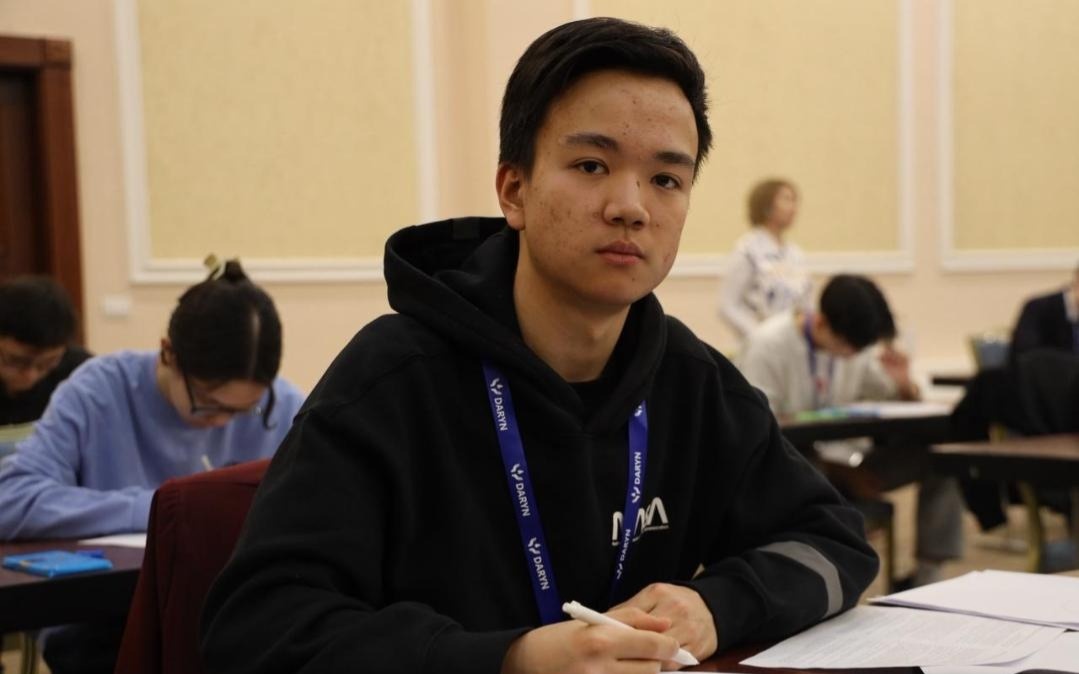 Казахстанский школьник, получивший премию Президента, поступил в MIT