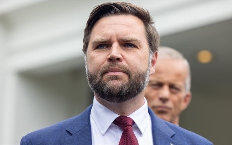 Вице-президент США направился в Пакистан на переговоры с Ираном