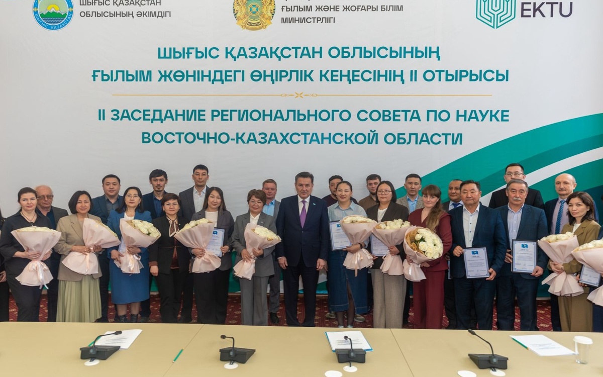 Аким ВКО оценил разработки ученых и возможности беспилотных автомобилей