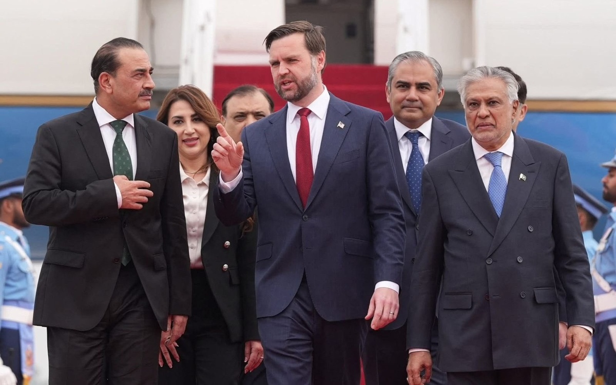 США готовы разморозить иранские активы на $6 млрд — Reuters