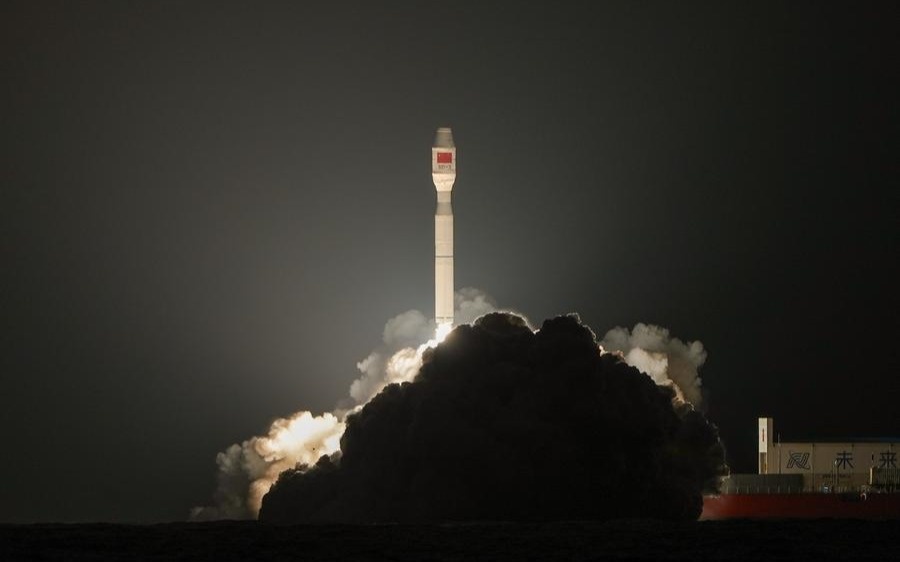 Китай вывел на орбиту испытательный спутник для развития технологий интернет-связи