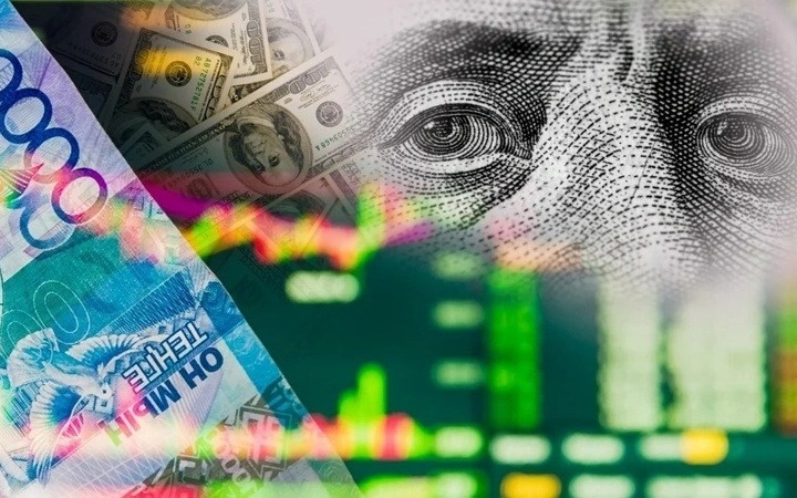 Курс доллара немного вырос на торгах