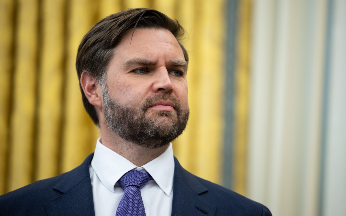 Вице-президент США сделал неожиданное заявление о переговорах с Ираном