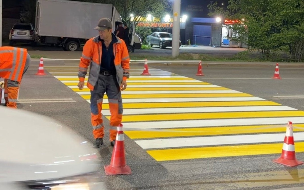 Более двух тысяч пешеходных переходов обновят в Алматы