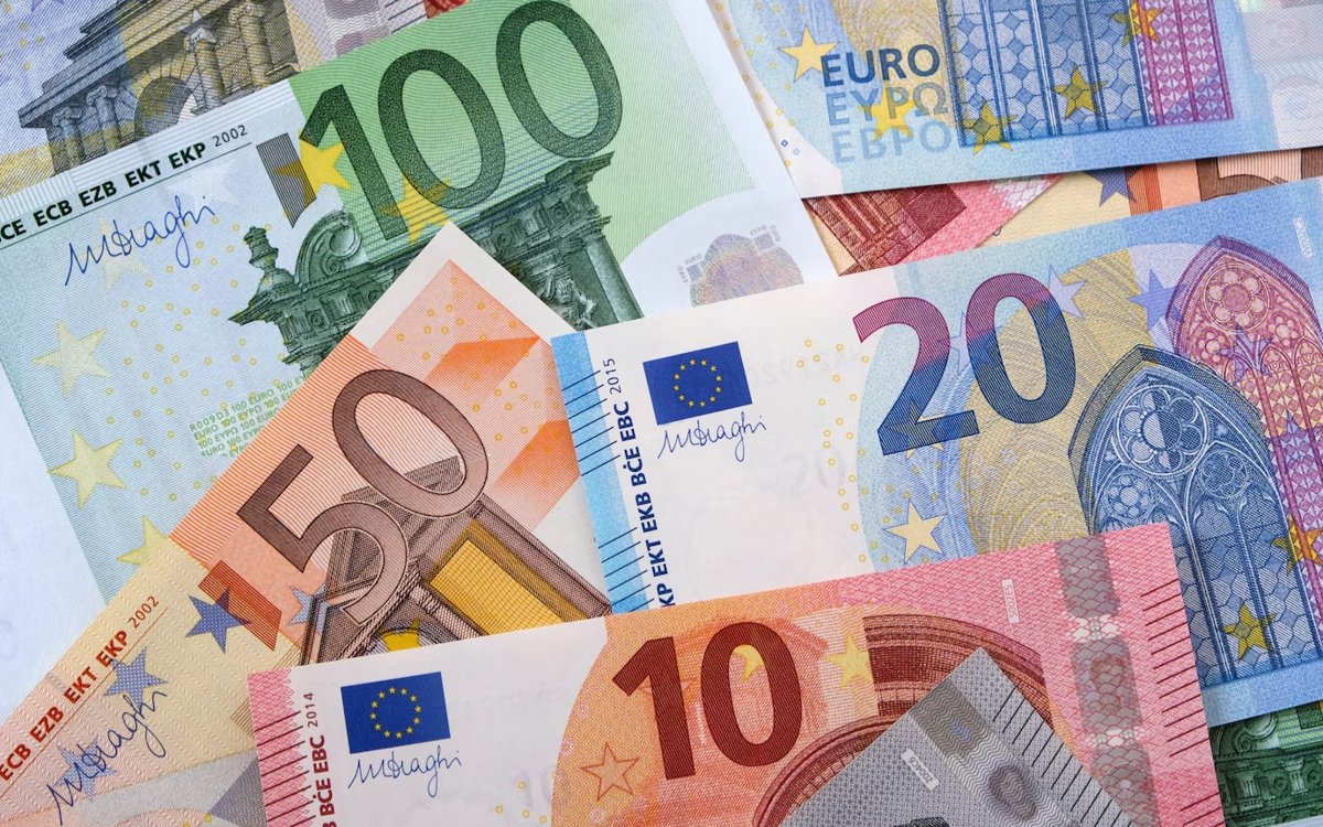 Дизайн новых банкнот евро вызвал споры между Польшей и Францией