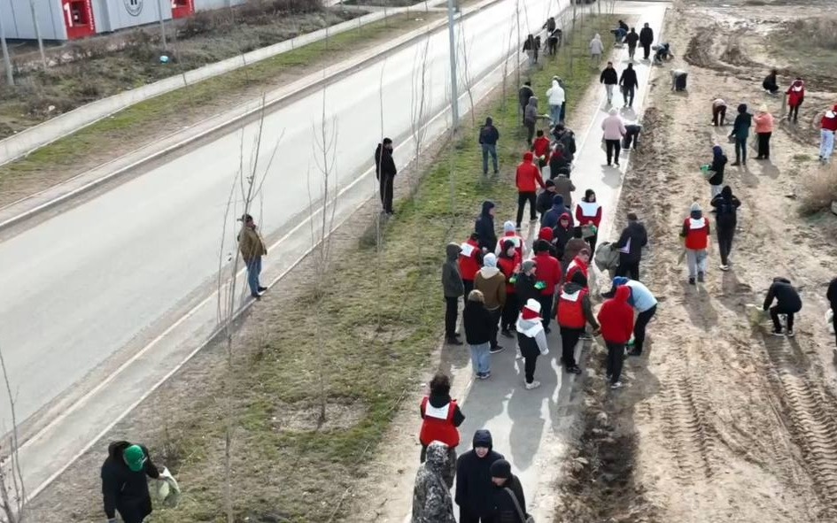 Тысяча жителей Косшы вышли на эко-акцию «Таза Қазақстан»