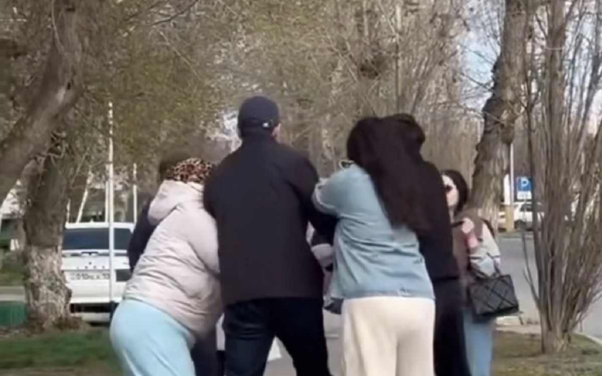 Ссора в прямом эфире закончилась дракой в Костанае