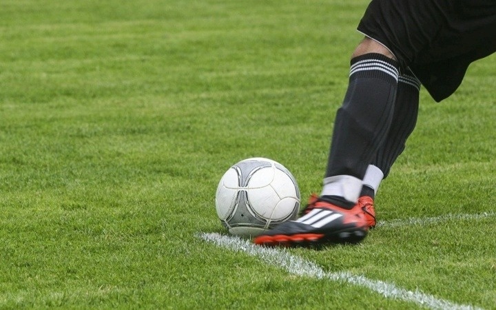 Казахстанские футбольные клубы массово получили штрафы от федерации