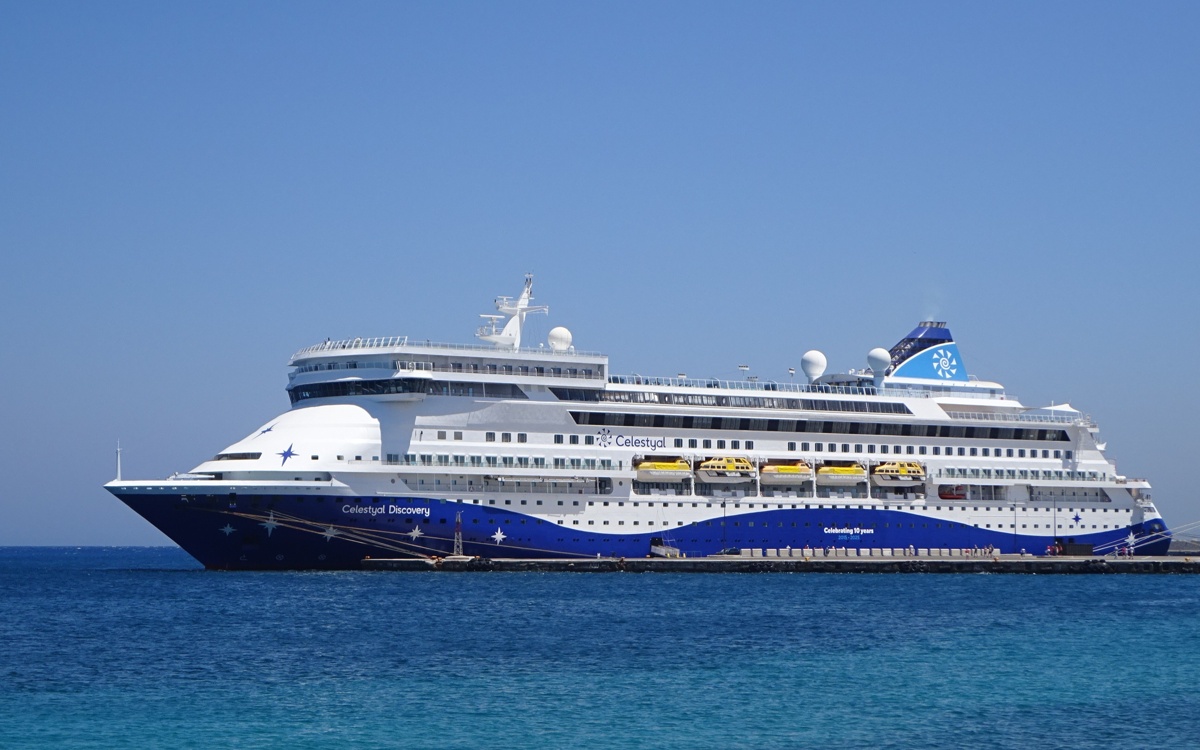 Первое с начала конфликта круизное судно прошло через Ормузский пролив