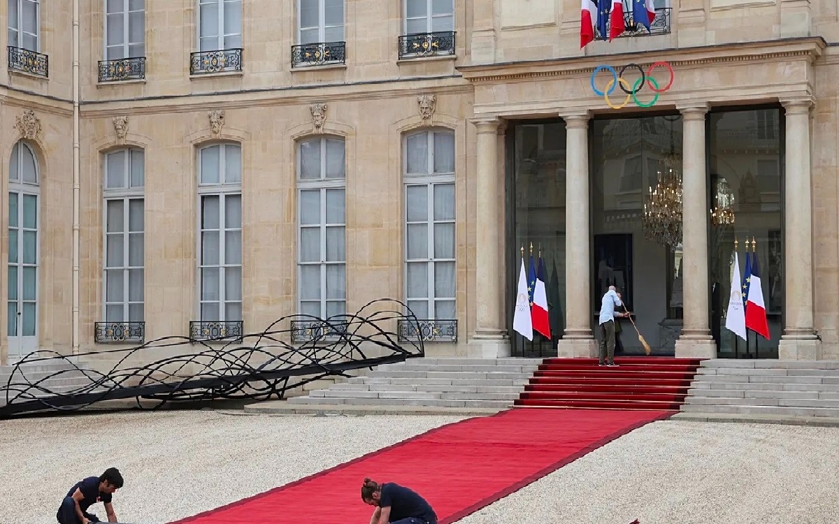 Кража посуды из Елисейского дворца: суд Парижа вынес приговор по громкому делу