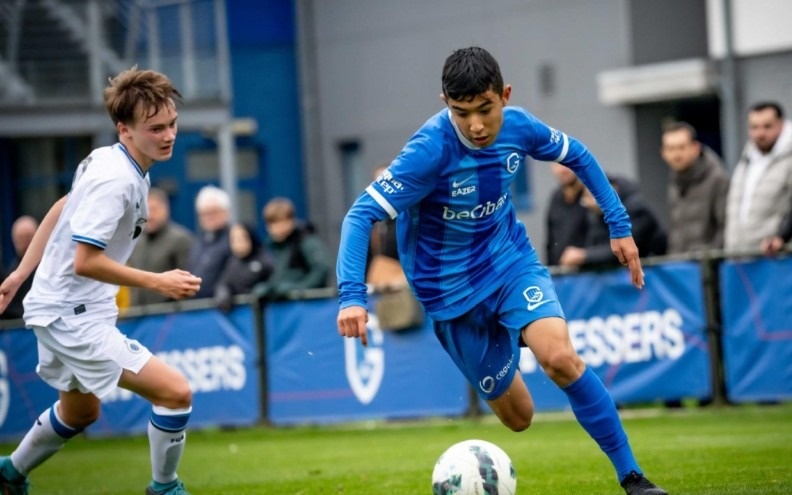 16-летний казахстанский футболист досрочно выиграл чемпионат Бельгии