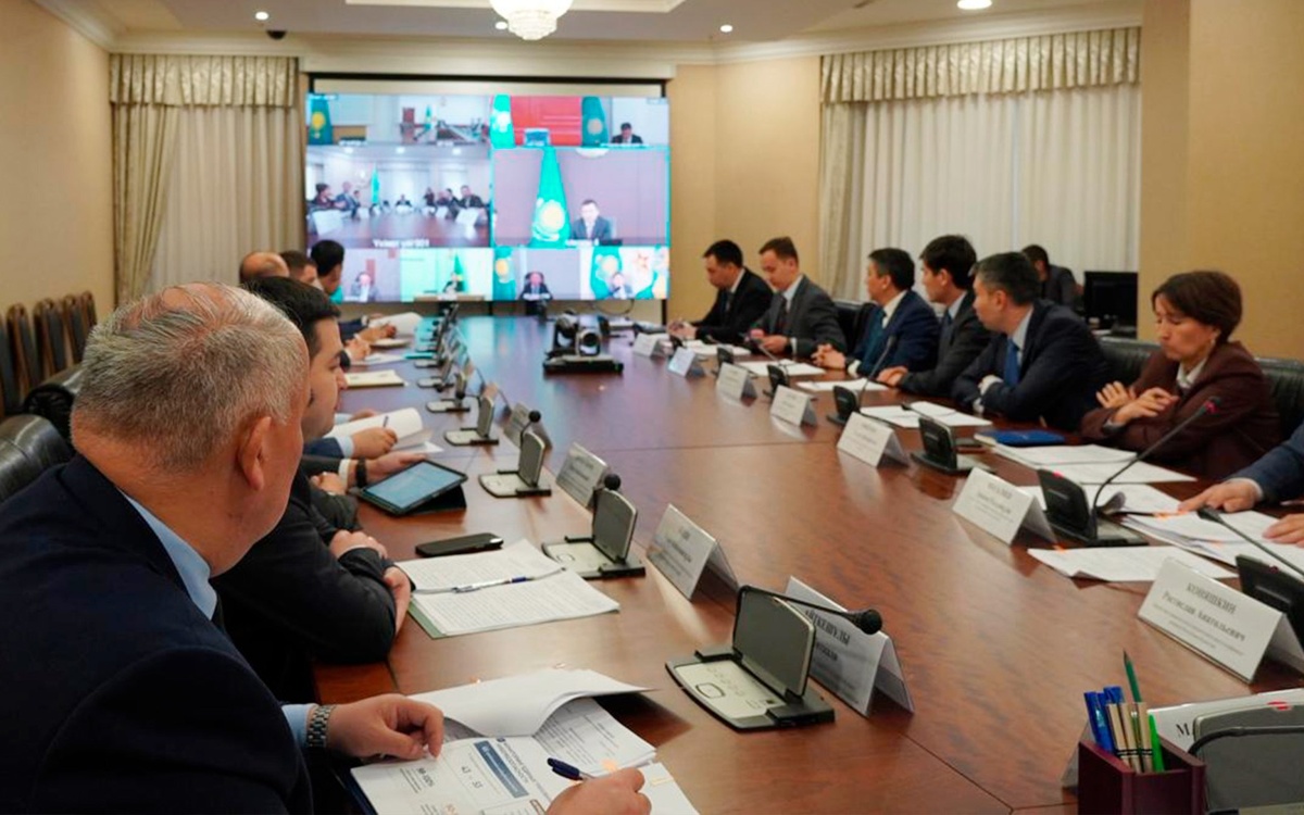 Операторов крупных баз данных в РК обяжут проходить биометрическую идентификацию