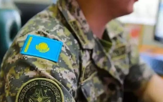 Казахстанским военнослужащим уточнили систему выплат и надбавок