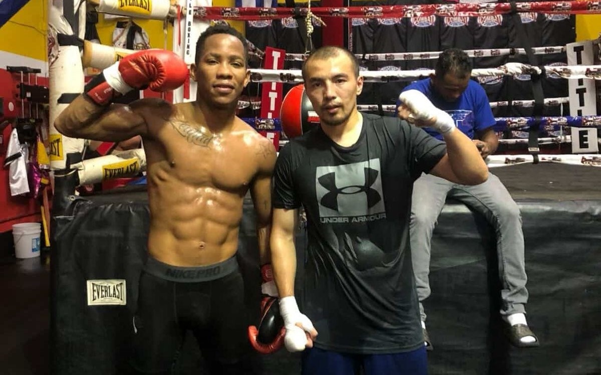 Казахстанский профи-боксер готовится к возвращению на ринг в США