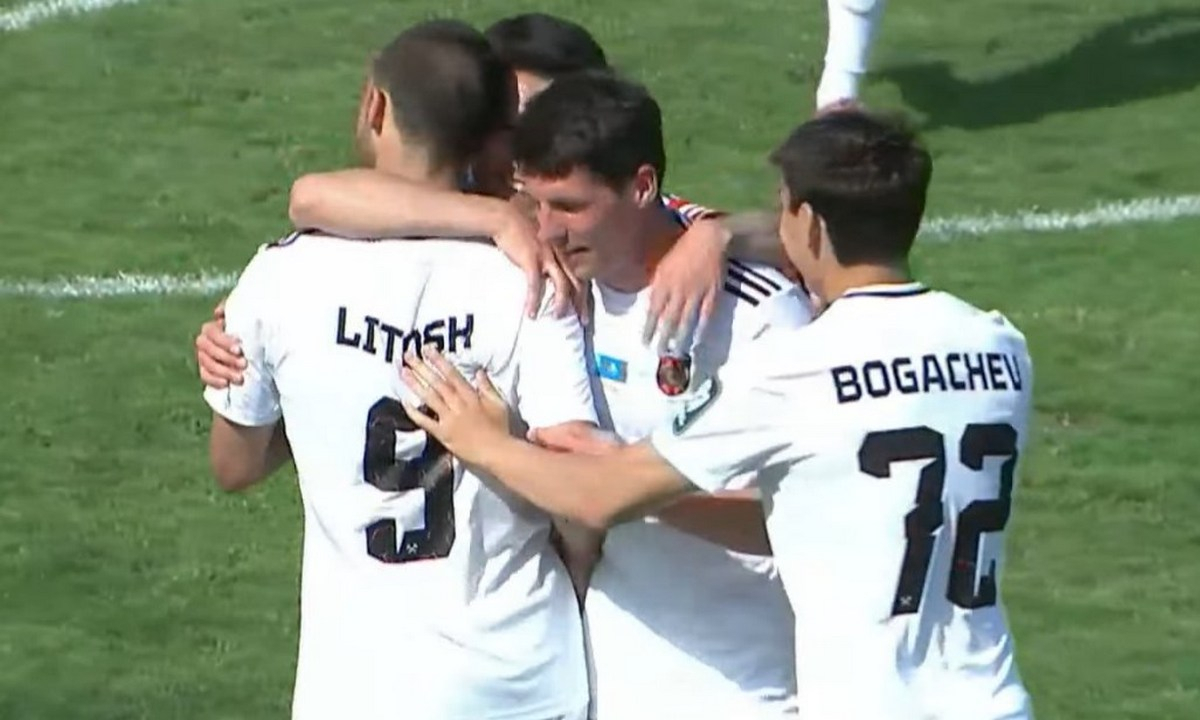 «Шахтёр» разгромил «Арыс» со счётом 6:0