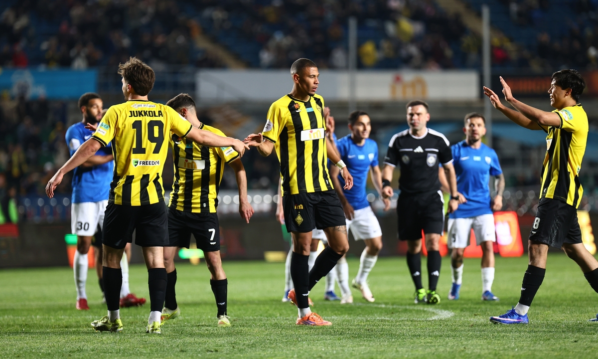 Кулшинбаев назвал «Кайрат» фаворитом КПЛ-2026