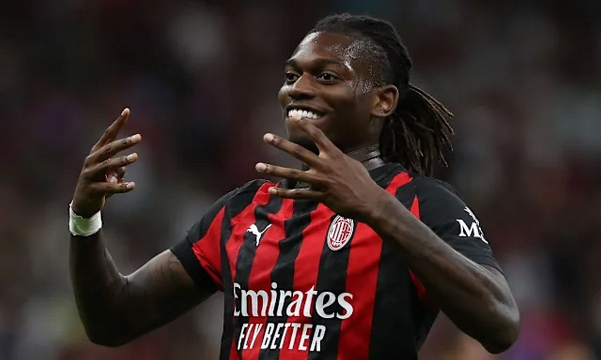 «Реал» и клубы АПЛ следят за трансфером Леау