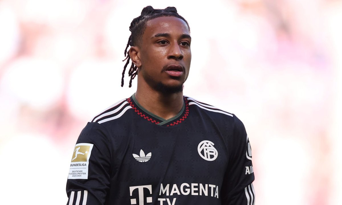 «Бавария» решила сохранить Майкла Олисе