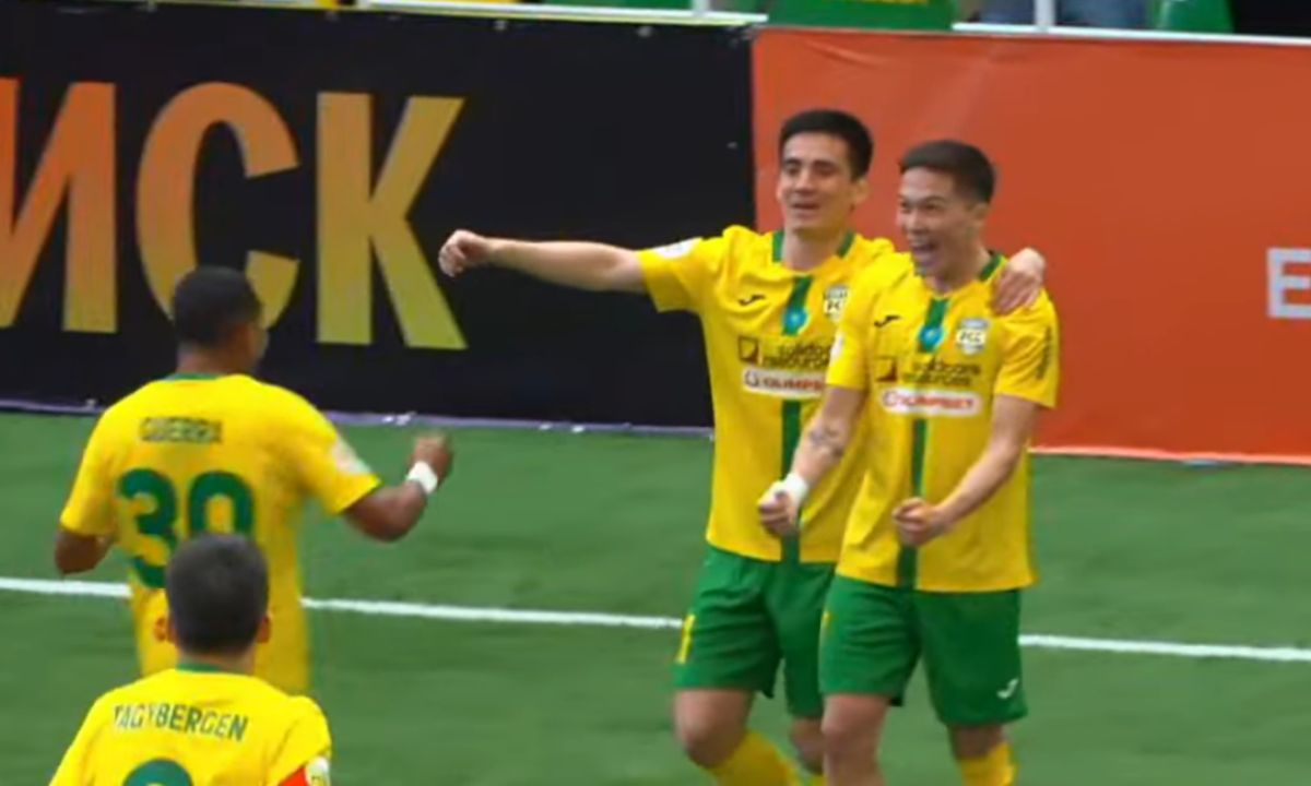 «Тобол» обыграл «Каспий» и покинул зону вылета