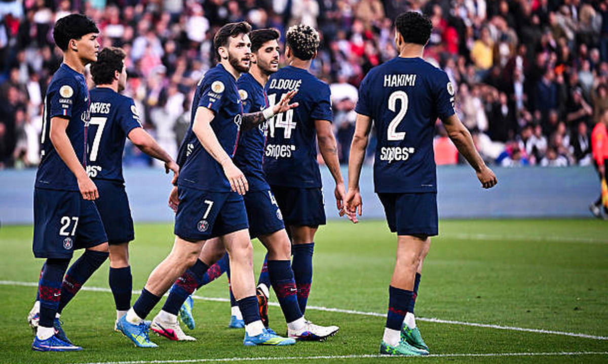 Есмагамбетов ожидает победу «ПСЖ» над «Баварией»