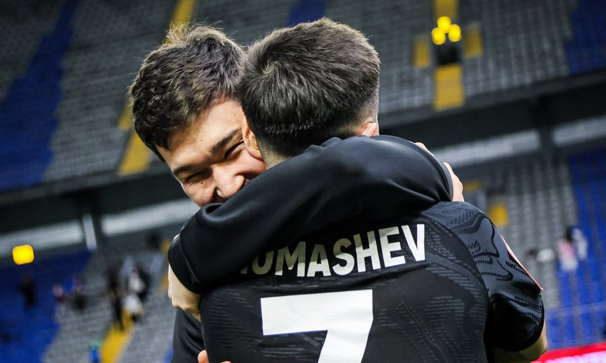 «Тобол» в меньшинстве обыграл «Астану» и вышел в 1/4 финала