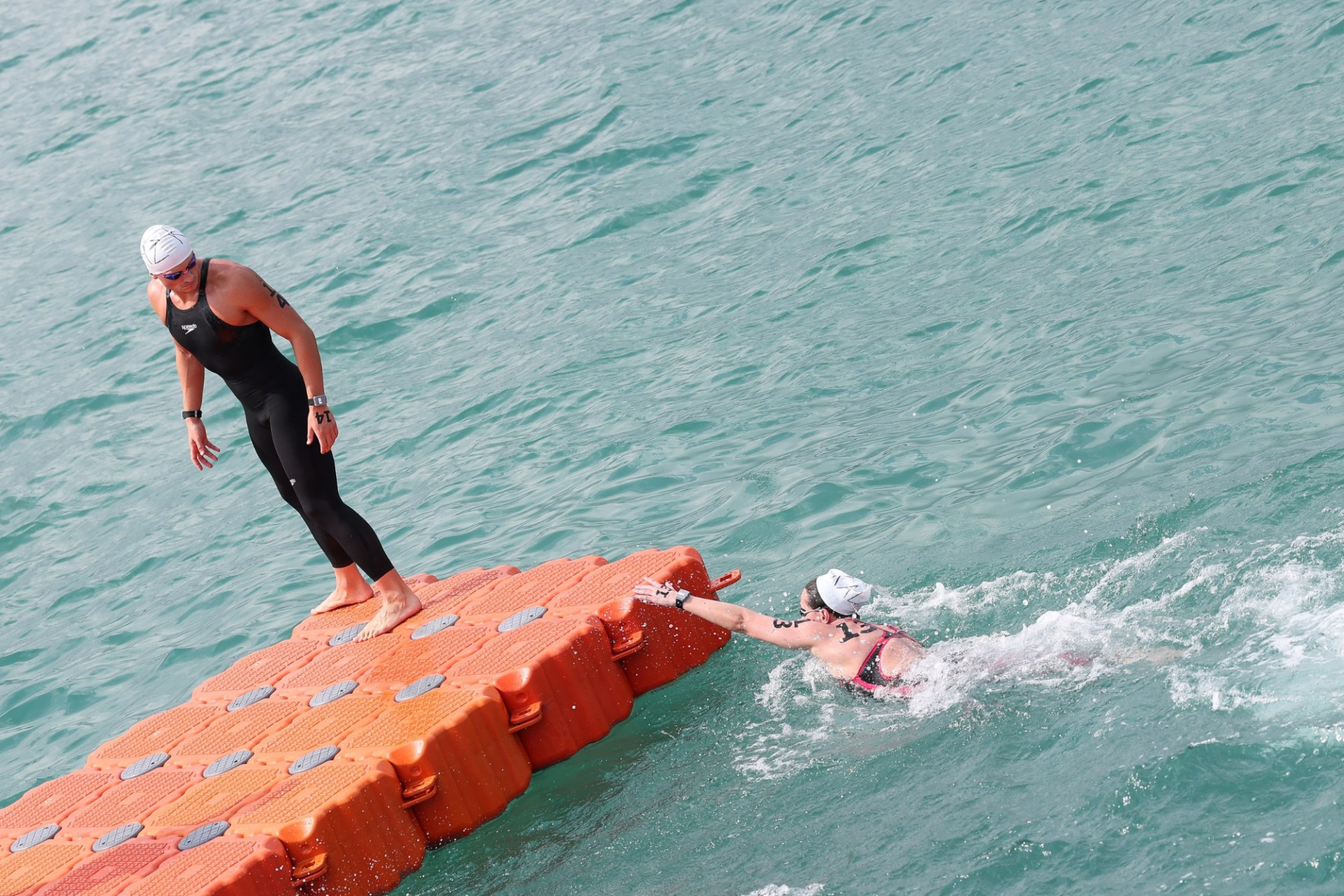 Казахстан занял четвертое место в эстафете на Азиаде