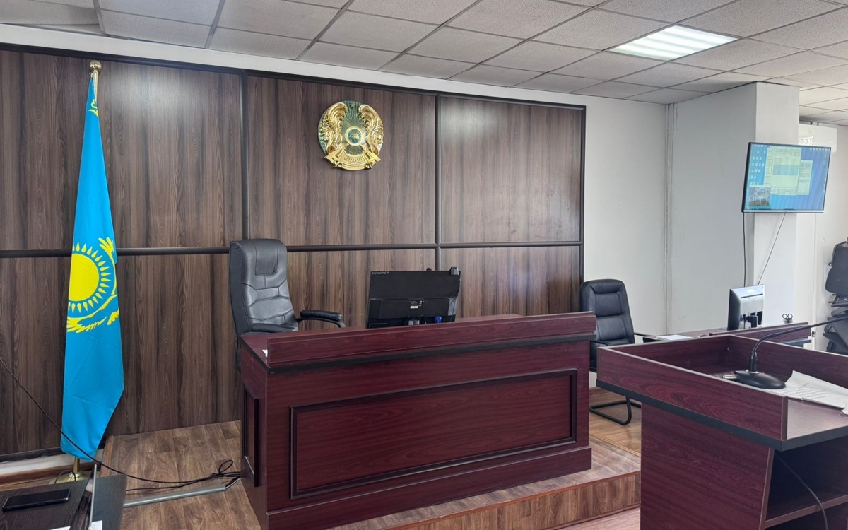 В Алматы вновь начали суд по делу Ахмеджанова