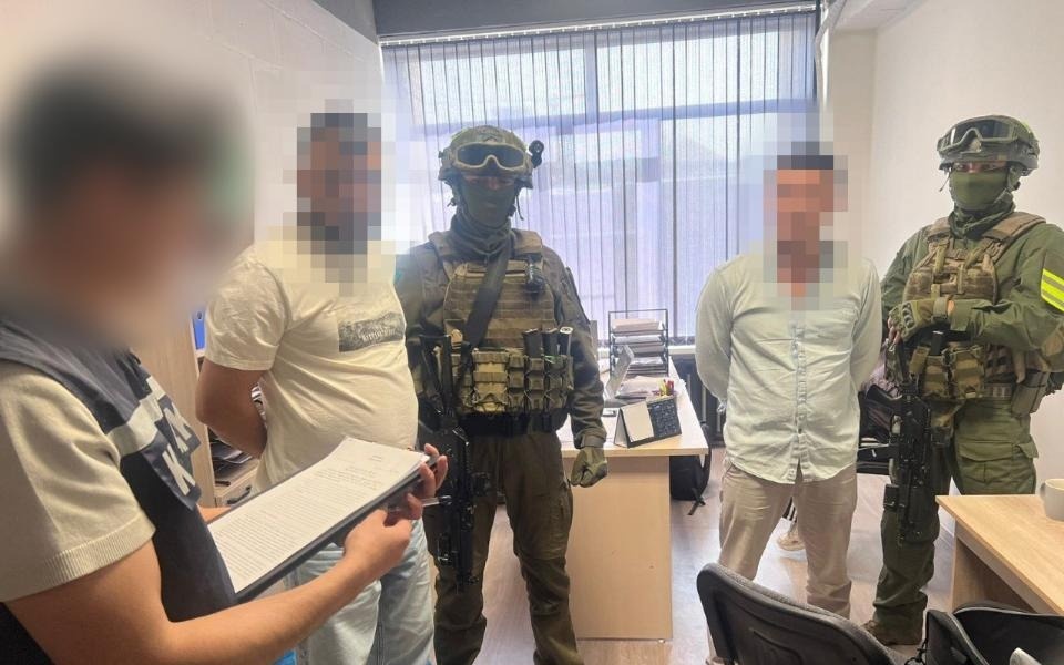 КНБ пресек схему телефонного мошенничества в Алматы