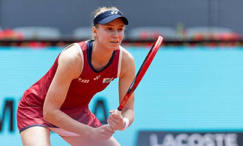 Елена Рыбакина сыграет с Чжэн Циньвэнь в Мадриде