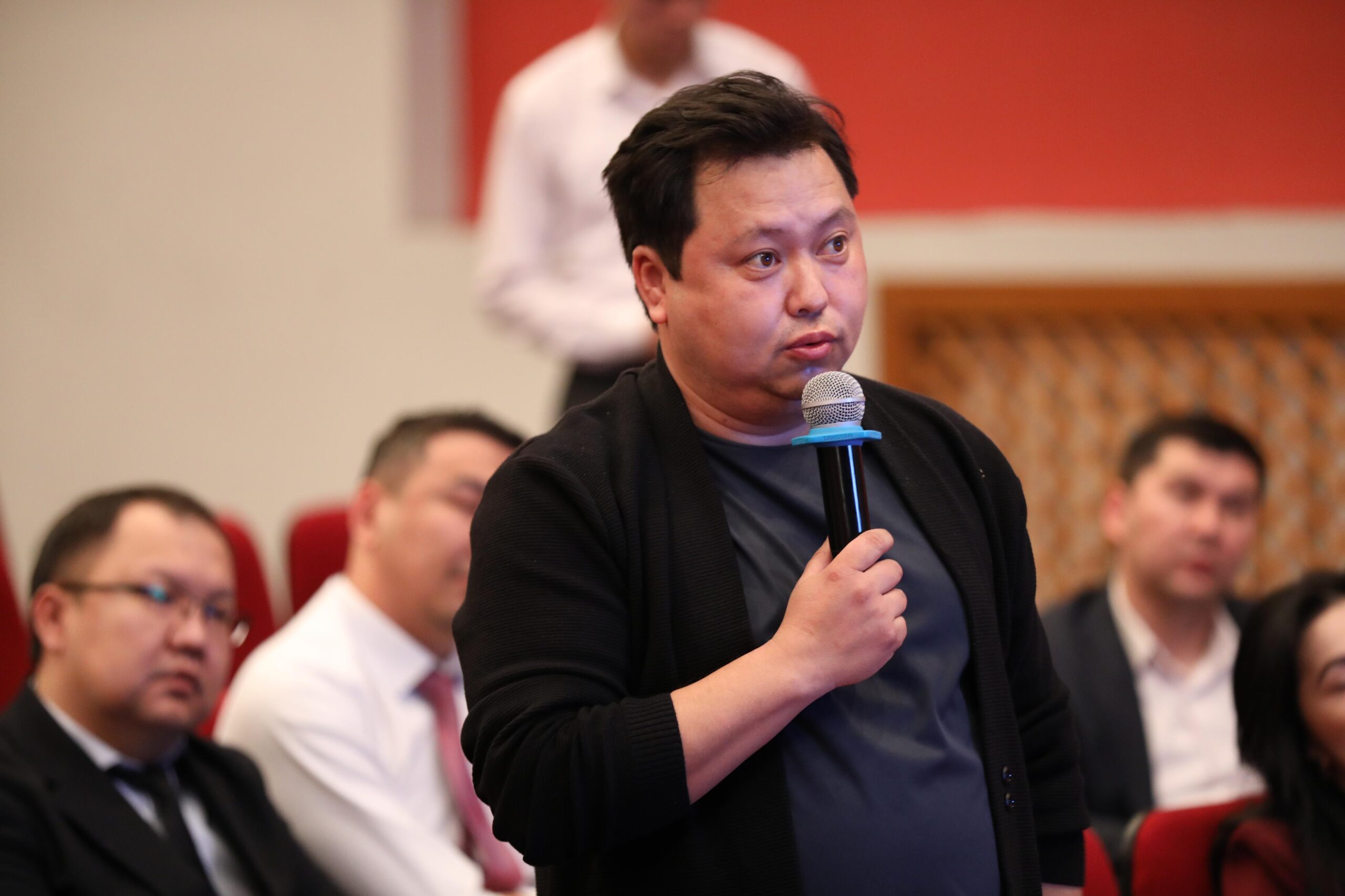 В Актюбинской области обновят 467 км электросетей