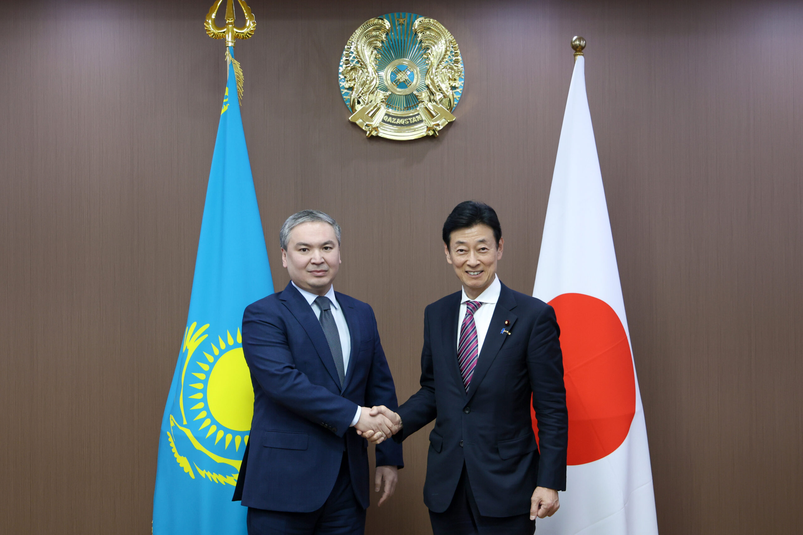 Нагаспаев обсудил с Японией 17 совместных проектов