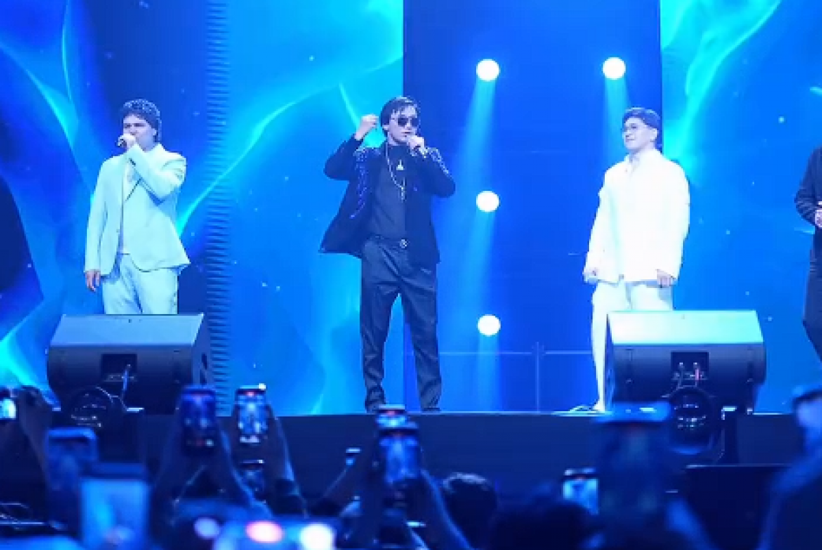 Кайрат Нуртас показал фрагмент концерта с «МузАРТ»