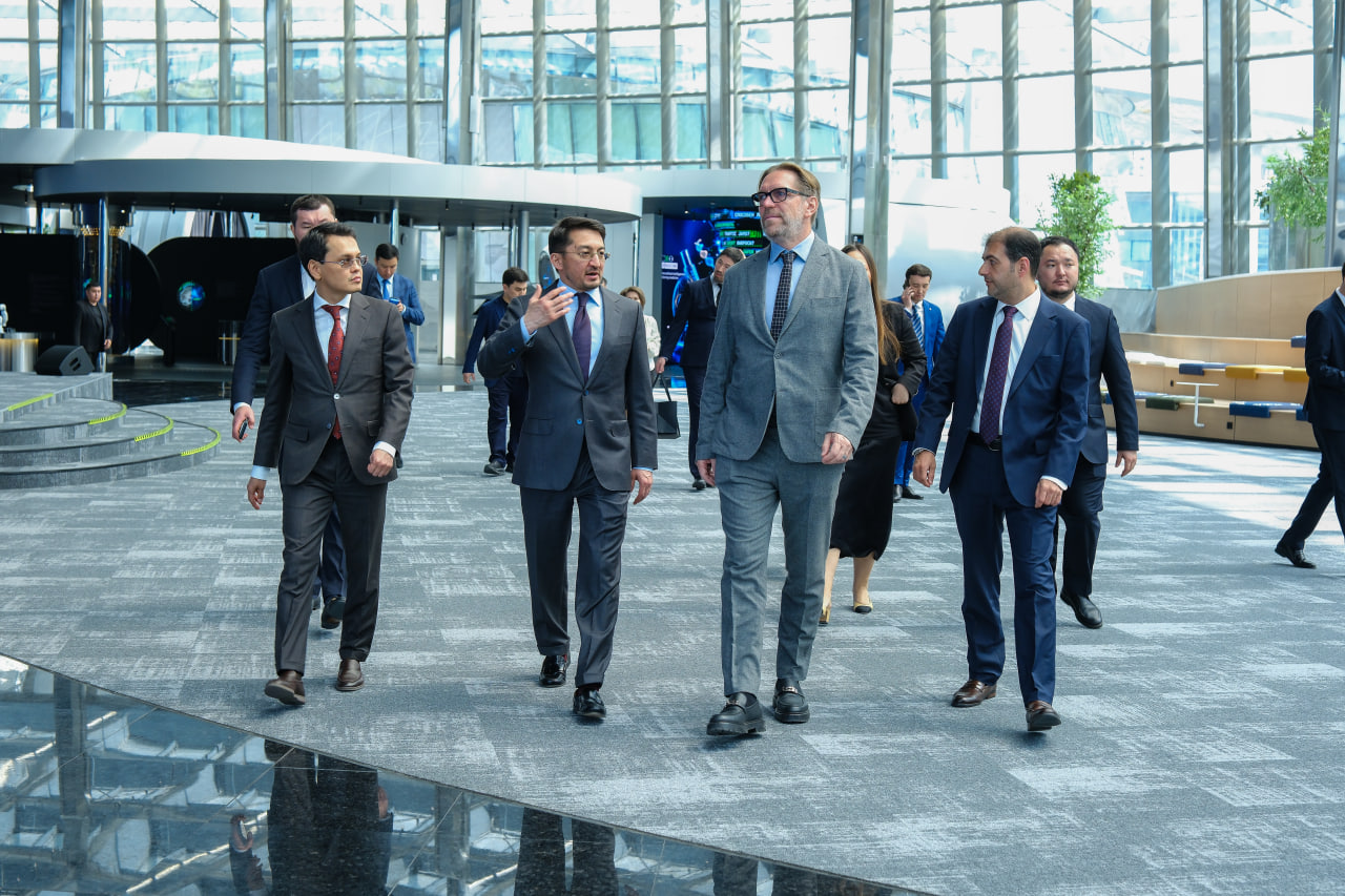 Казахстан подписал меморандум по проекту Data Center Valley