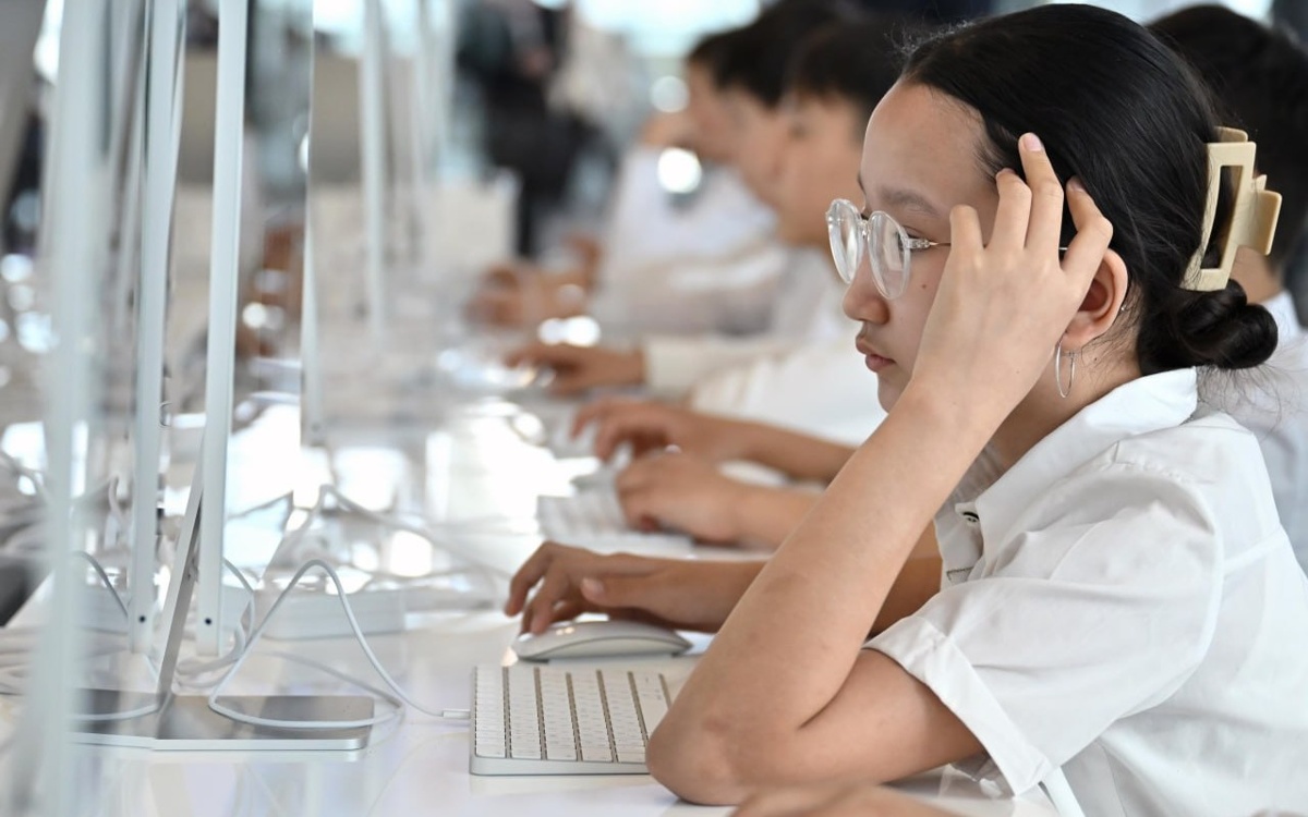 В Таразе откроют международные AI-лаборатории