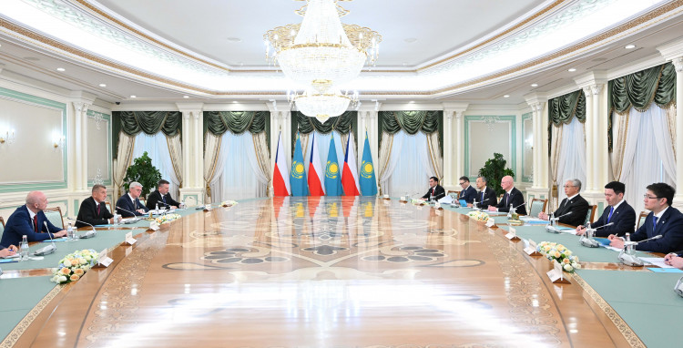 Токаев и Бабиш договорились расширить сотрудничество