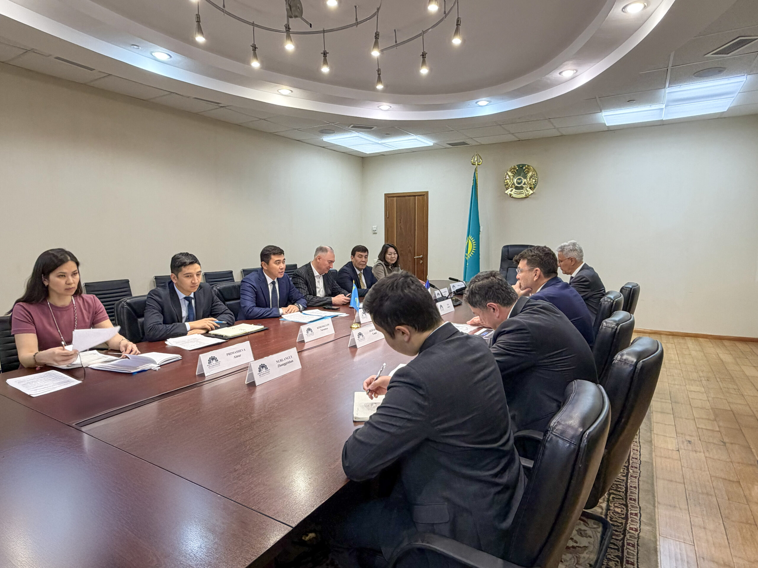 Кажкенов обсудил с SUEZ и Veolia водную инфраструктуру