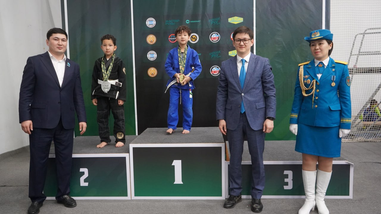 В Алматы прошел турнир по джиу-джитсу памяти Нурмагамбетова